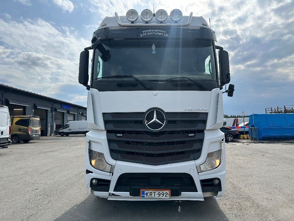 Mercedes-Benz Actros 2551 6x2*4 - 후크 리프트 트럭 : 사진 2 Mercedes-Benz Actros 2551 6x2*4 - 후크 리프트 트럭 : 사진 2