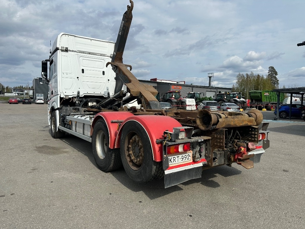 Mercedes-Benz Actros 2551 6x2*4 - 후크 리프트 트럭 : 사진 5 Mercedes-Benz Actros 2551 6x2*4 - 후크 리프트 트럭 : 사진 5
