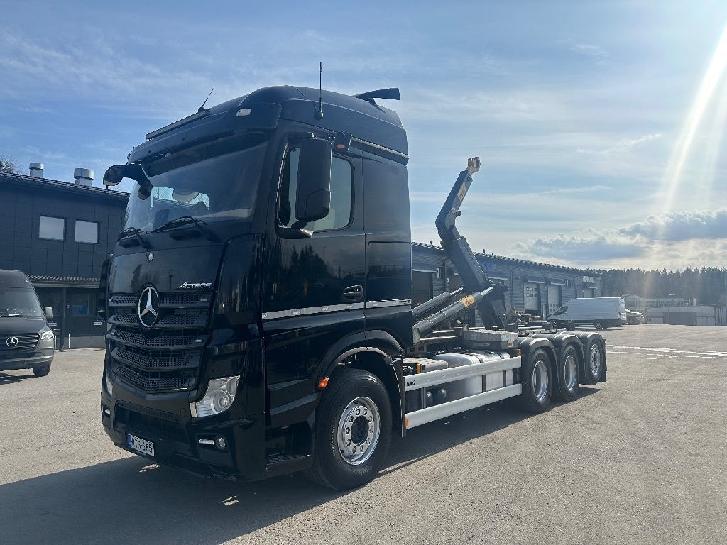 Mercedes-Benz Actros 3563 - 후크 리프트 트럭 : 사진 1 Mercedes-Benz Actros 3563 - 후크 리프트 트럭 : 사진 1
