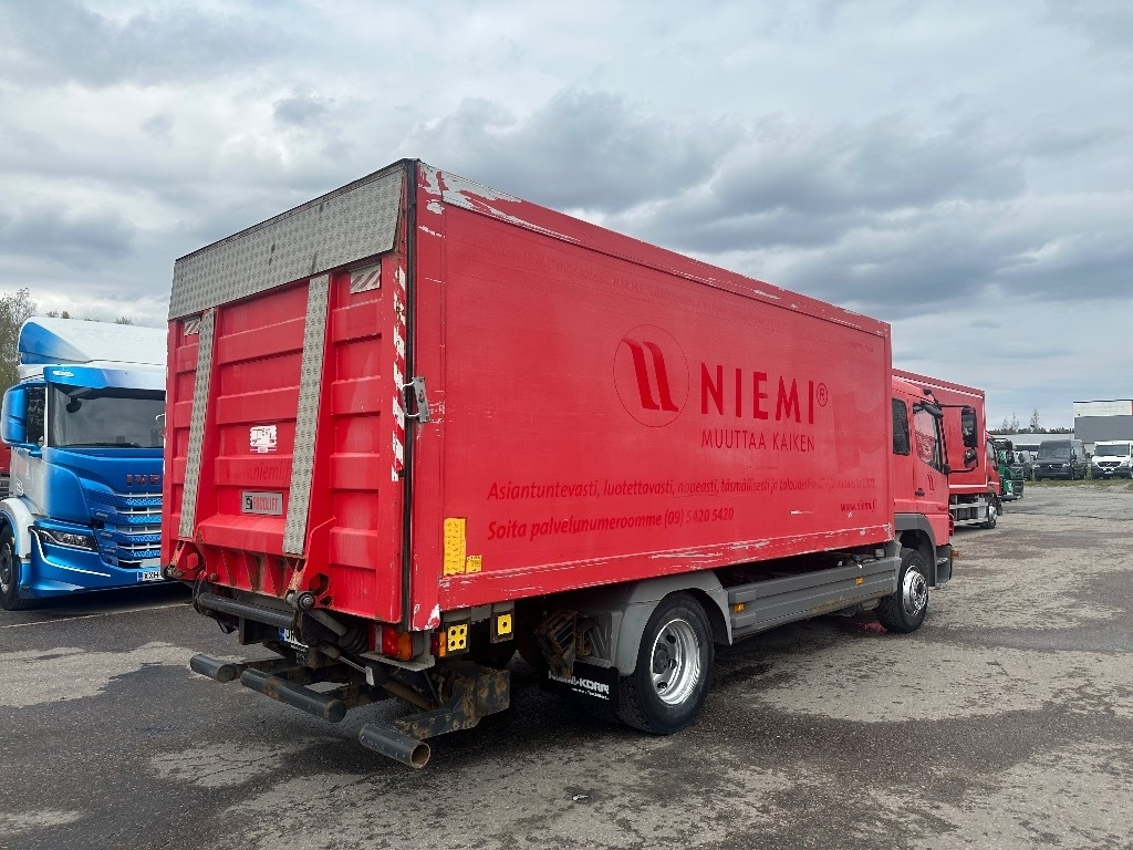 Mercedes-Benz Atego 1324L - 박스 트럭 : 사진 3 Mercedes-Benz Atego 1324L - 박스 트럭 : 사진 3