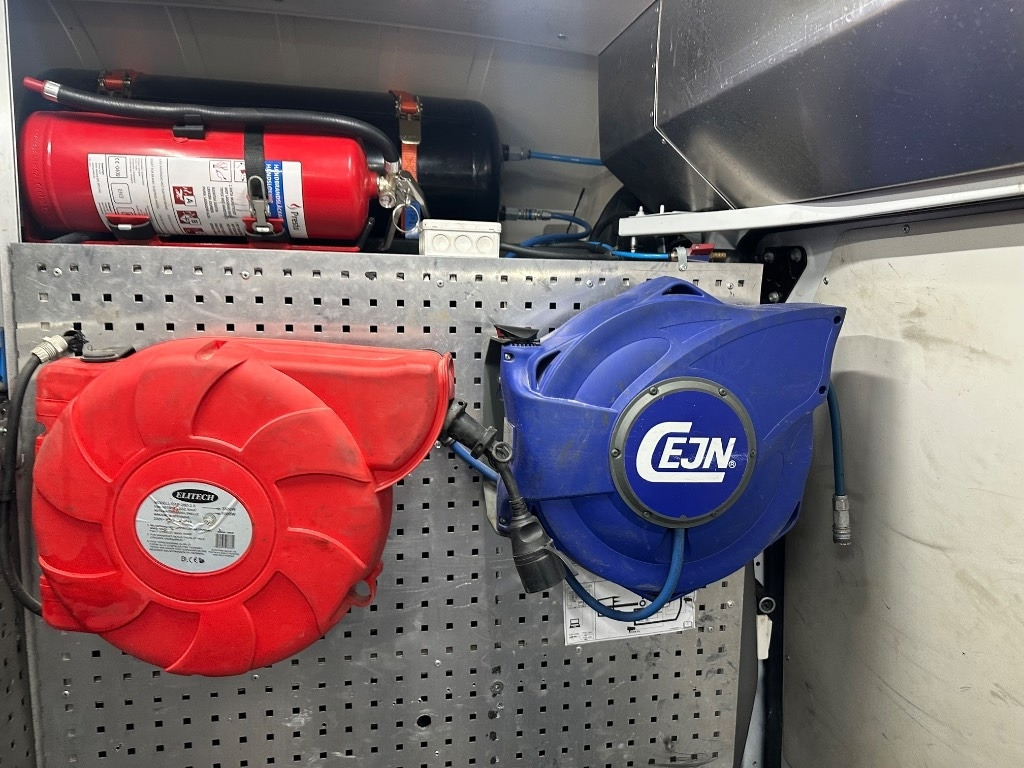 리스 Renault Master Huoltoauto Renault Master Huoltoauto : 사진 12 리스 Renault Master Huoltoauto Renault Master Huoltoauto : 사진 12