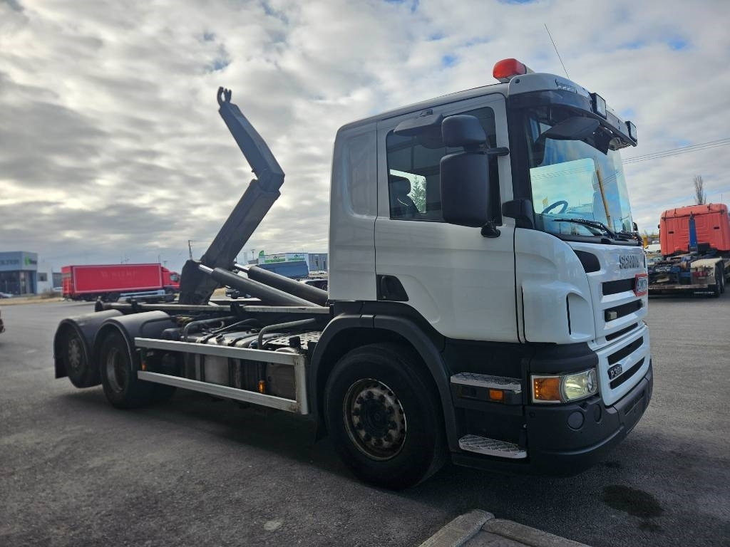 Scania P380 6x2*4 - 후크 리프트 트럭 : 사진 3 Scania P380 6x2*4 - 후크 리프트 트럭 : 사진 3