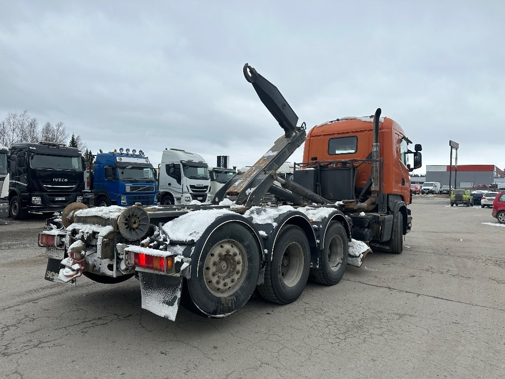 Scania R480 8x4*4 auravarustuksella - 후크 리프트 트럭 : 사진 4 Scania R480 8x4*4 auravarustuksella - 후크 리프트 트럭 : 사진 4
