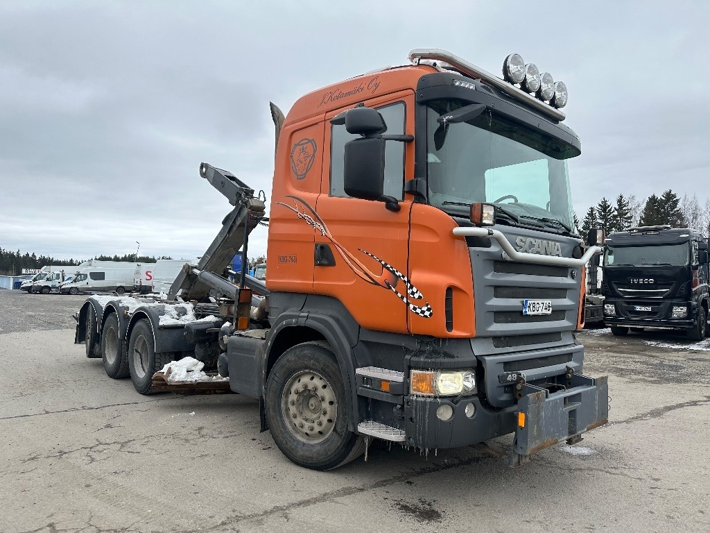 Scania R480 8x4*4 auravarustuksella - 후크 리프트 트럭 : 사진 3 Scania R480 8x4*4 auravarustuksella - 후크 리프트 트럭 : 사진 3