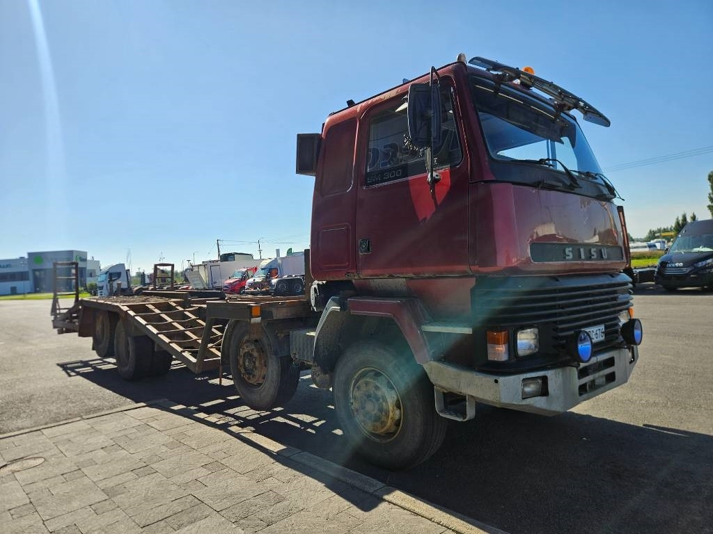 Sisu SM300 8X2 - 목재 트럭 : 사진 3 Sisu SM300 8X2 - 목재 트럭 : 사진 3