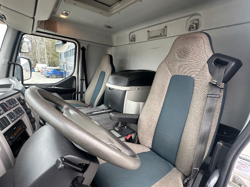 박스 트럭 Volvo FE 320 : 사진 12