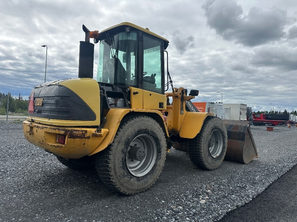 Volvo L45B 4X4 /245 - 휠 로더 : 사진 3 Volvo L45B 4X4 /245 - 휠 로더 : 사진 3