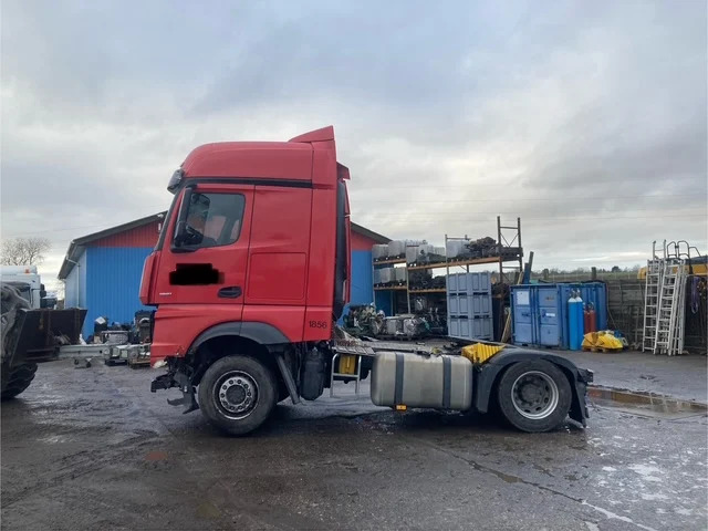 Mercedes Actros 1851 - 트랙터 유닛 : 사진 5 Mercedes Actros 1851 - 트랙터 유닛 : 사진 5
