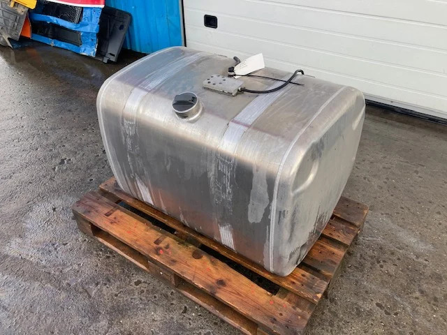 Scania Diesel tank – Scania 2713470 - 연료 탱크 트럭 용 : 사진 1 Scania Diesel tank – Scania 2713470 - 연료 탱크 트럭 용 : 사진 1