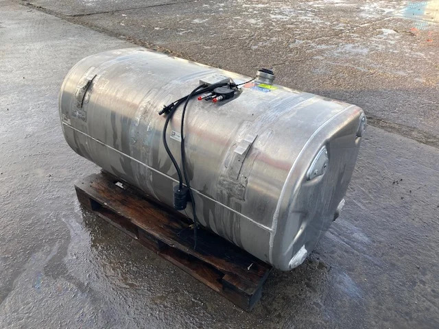 Scania Diesel tank – Scania 2714200 - 연료 탱크 트럭 용 : 사진 3 Scania Diesel tank – Scania 2714200 - 연료 탱크 트럭 용 : 사진 3