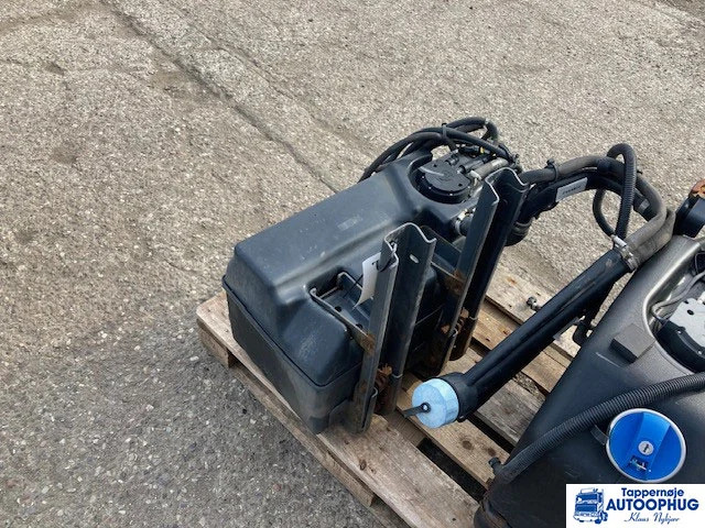 Scania adblue tank – reductant tank Scania 2196094 - 요소수 탱크 트럭 용 : 사진 3 Scania adblue tank – reductant tank Scania 2196094 - 요소수 탱크 트럭 용 : 사진 3
