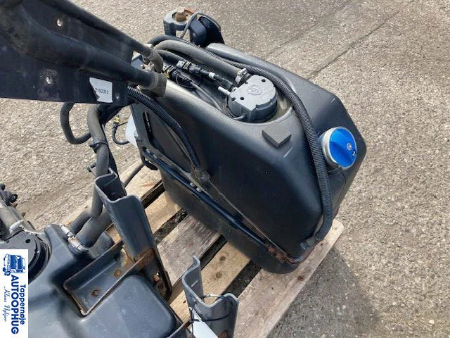 Scania adblue tank – reductant tank Scania 2919673 - 요소수 탱크 트럭 용 : 사진 2 Scania adblue tank – reductant tank Scania 2919673 - 요소수 탱크 트럭 용 : 사진 2