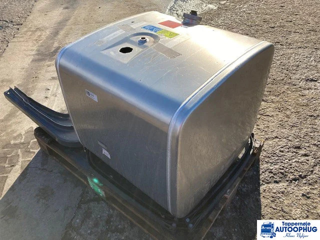 Scania diesel tank 300ltr Scania 2167505 - 연료 탱크 트럭 용 : 사진 2 Scania diesel tank 300ltr Scania 2167505 - 연료 탱크 트럭 용 : 사진 2
