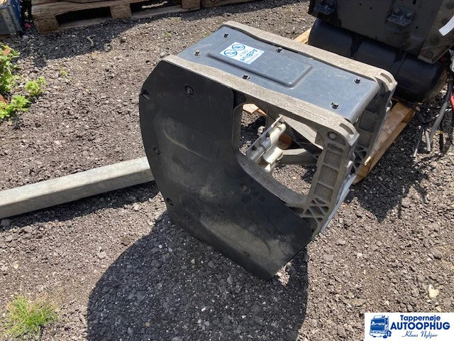 Volvo Adblue tank beslag – Volvo 22080280 – Volvo 22080281 - 요소수 탱크 트럭 용 : 사진 2 Volvo Adblue tank beslag – Volvo 22080280 – Volvo 22080281 - 요소수 탱크 트럭 용 : 사진 2