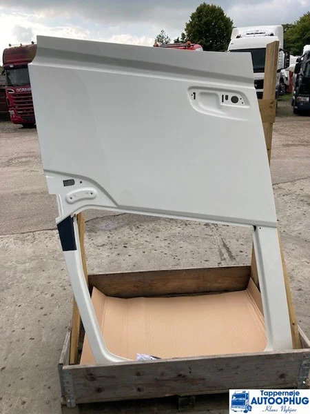 Volvo FH4 dør / door P/N: 82183078 - 보디 및 외관 트럭 용 : 사진 1 Volvo FH4 dør / door P/N: 82183078 - 보디 및 외관 트럭 용 : 사진 1