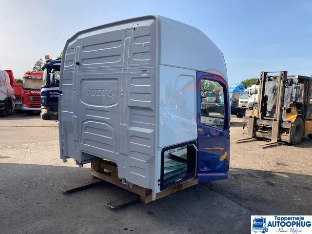 Volvo FH4 førerhus / cabine / CAP HI 215 (Kopier) - 운전실 및 내부 트럭 용 : 사진 2 Volvo FH4 førerhus / cabine / CAP HI 215 (Kopier) - 운전실 및 내부 트럭 용 : 사진 2