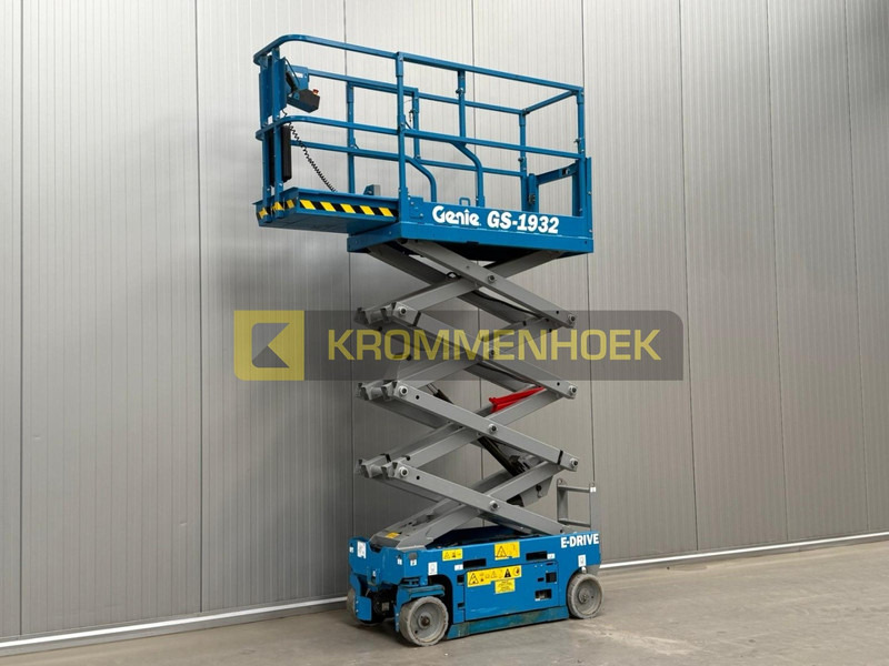 Genie GS 1932 E-drive - 시저 리프트 : 사진 5 Genie GS 1932 E-drive - 시저 리프트 : 사진 5