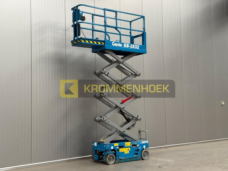 Genie GS 1932 E-drive - 시저 리프트 : 사진 5 Genie GS 1932 E-drive - 시저 리프트 : 사진 5