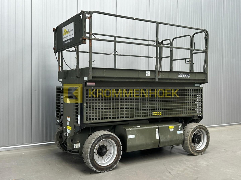 JLG M 3369 - 시저 리프트 : 사진 2 JLG M 3369 - 시저 리프트 : 사진 2