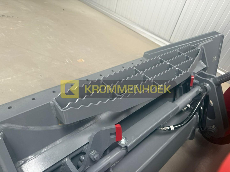 신규 스키드 스티어 로더 Takeuchi TL 12 V-2 : 사진 9 신규 스키드 스티어 로더 Takeuchi TL 12 V-2 : 사진 9