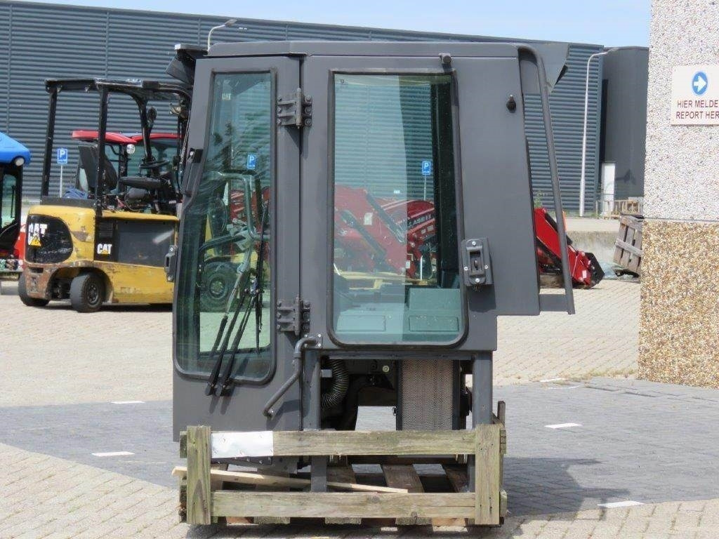 New Holland CE - 운전실 건설기계 용 : 사진 3 New Holland CE - 운전실 건설기계 용 : 사진 3