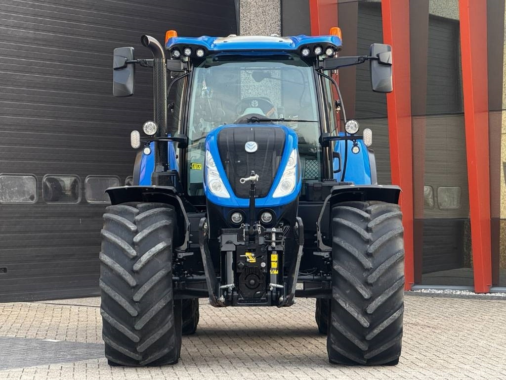 New Holland T7.270 Auto Command, frontlinkage + PTO,1091 hr - 장궤형 트랙터 : 사진 5 New Holland T7.270 Auto Command, frontlinkage + PTO,1091 hr - 장궤형 트랙터 : 사진 5