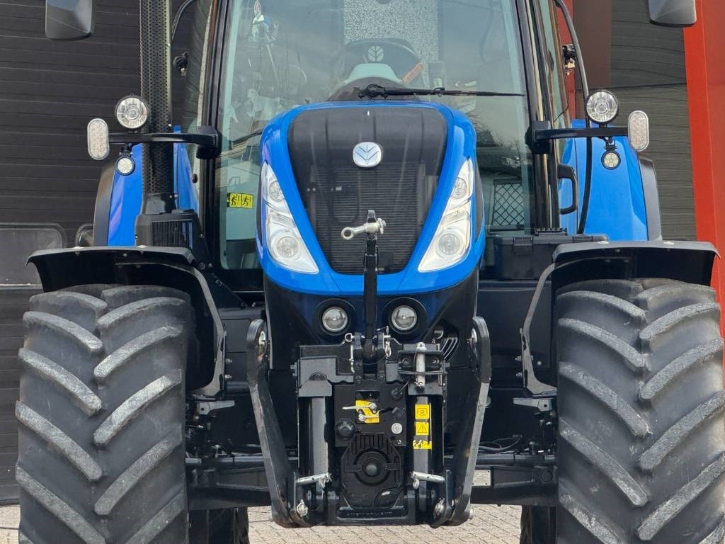 리스 New Holland T7.270 Auto Command, frontlinkage + PTO,1091 hr  New Holland T7.270 Auto Command, frontlinkage + PTO,1091 hr : 사진 6