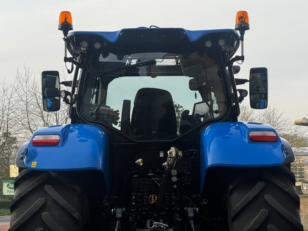 리스 New Holland T7.270 Auto Command, frontlinkage + PTO,1091 hr  New Holland T7.270 Auto Command, frontlinkage + PTO,1091 hr : 사진 12
