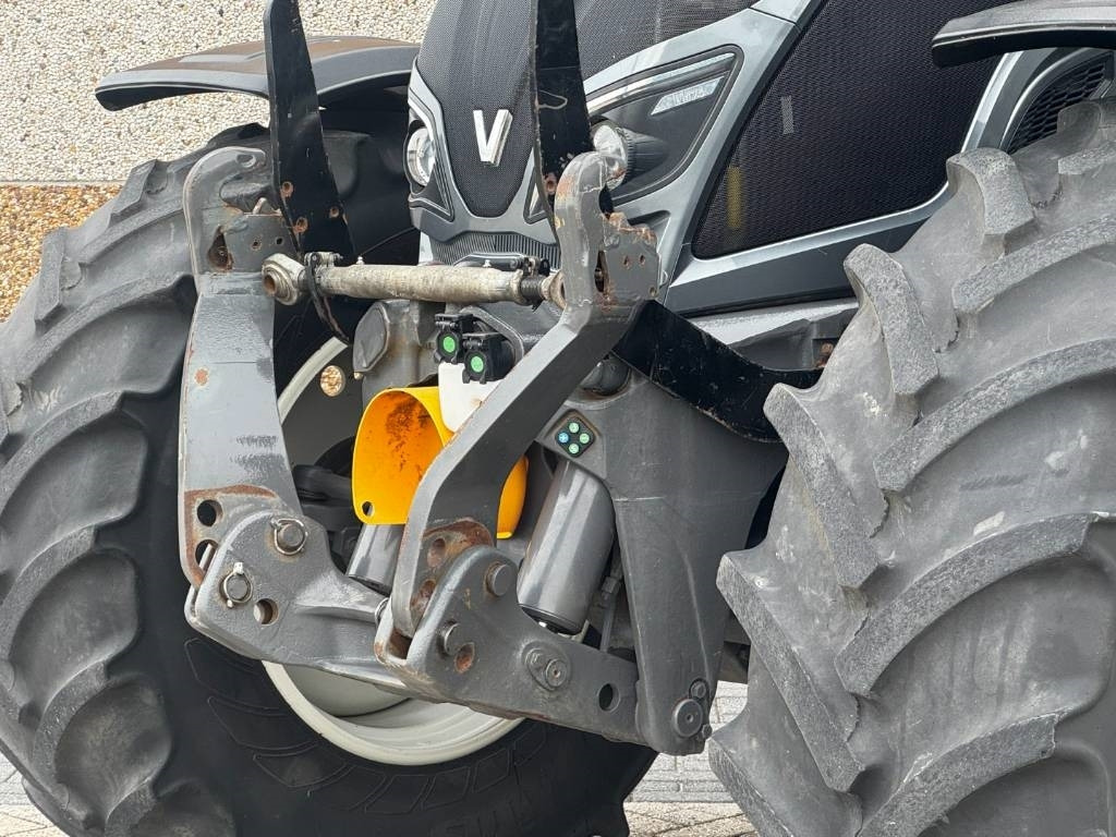 Valtra N174D, Frontlinkage + PTO, Frontloader, 3846 hours - 장궤형 트랙터 : 사진 4 Valtra N174D, Frontlinkage + PTO, Frontloader, 3846 hours - 장궤형 트랙터 : 사진 4