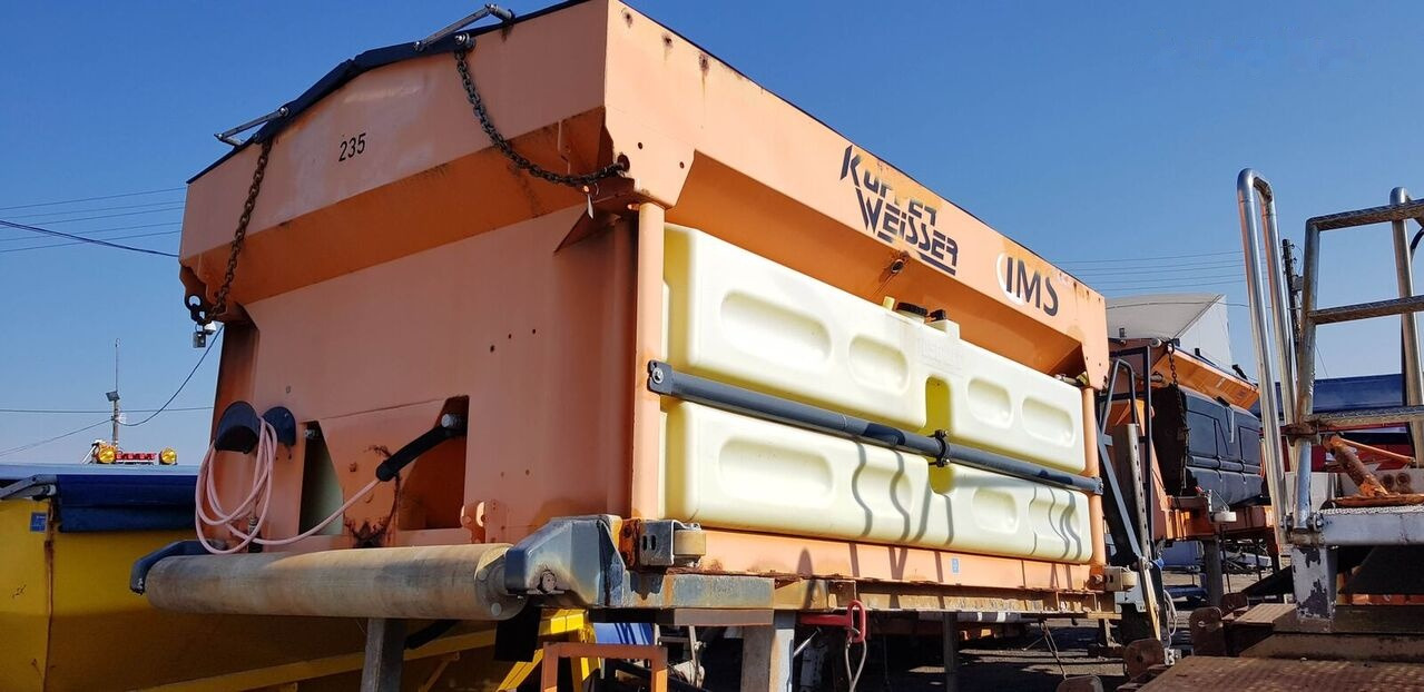 Schmidt KUPPER WEISSER 5m3 - 모래/ 소금 살포기 지자체/ 특수 차량 용 : 사진 1 Schmidt KUPPER WEISSER 5m3 - 모래/ 소금 살포기 지자체/ 특수 차량 용 : 사진 1