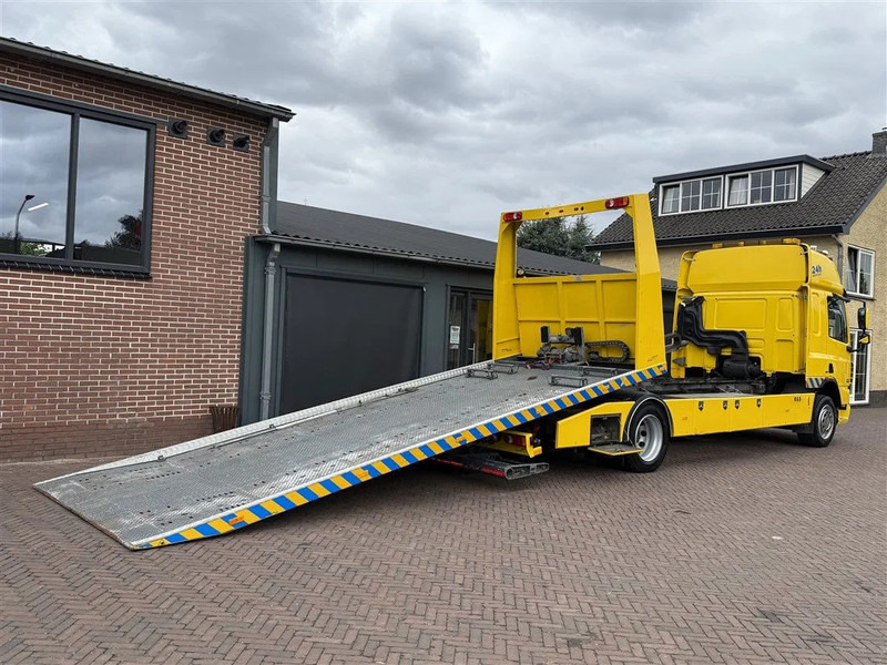 DAF CF 65.300 Towtruck Depannage Lier Brille Sleeper 640x242x104 cm - 견인 트럭 : 사진 2 DAF CF 65.300 Towtruck Depannage Lier Brille Sleeper 640x242x104 cm - 견인 트럭 : 사진 2