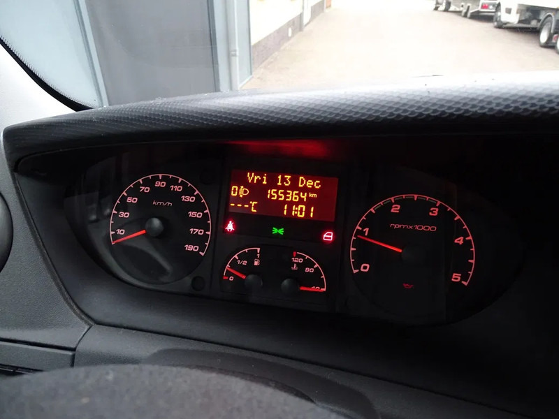 Iveco Daily 35.210 PK BE TREKKER 10.4t AIRCO CC - 트랙터 유닛 : 사진 4 Iveco Daily 35.210 PK BE TREKKER 10.4t AIRCO CC - 트랙터 유닛 : 사진 4