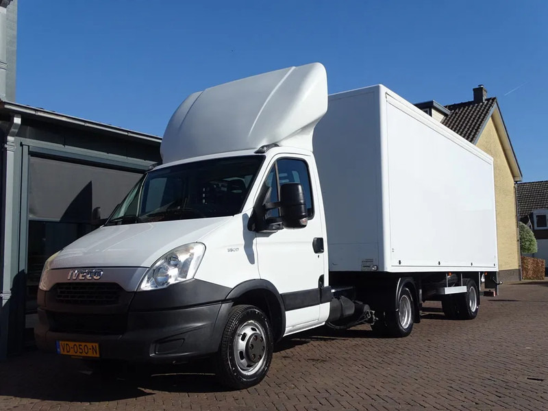 Iveco Daily 35C17 BE PODIUM OPLEGGER 3800 KG LBW 1.5 ton - 트랙터 유닛 : 사진 2 Iveco Daily 35C17 BE PODIUM OPLEGGER 3800 KG LBW 1.5 ton - 트랙터 유닛 : 사진 2