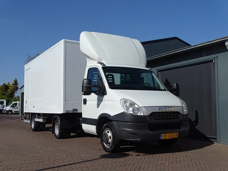 Iveco Daily 35C17 BE PODIUM OPLEGGER 3800 KG LBW 1.5 ton - 트랙터 유닛 : 사진 1 Iveco Daily 35C17 BE PODIUM OPLEGGER 3800 KG LBW 1.5 ton - 트랙터 유닛 : 사진 1