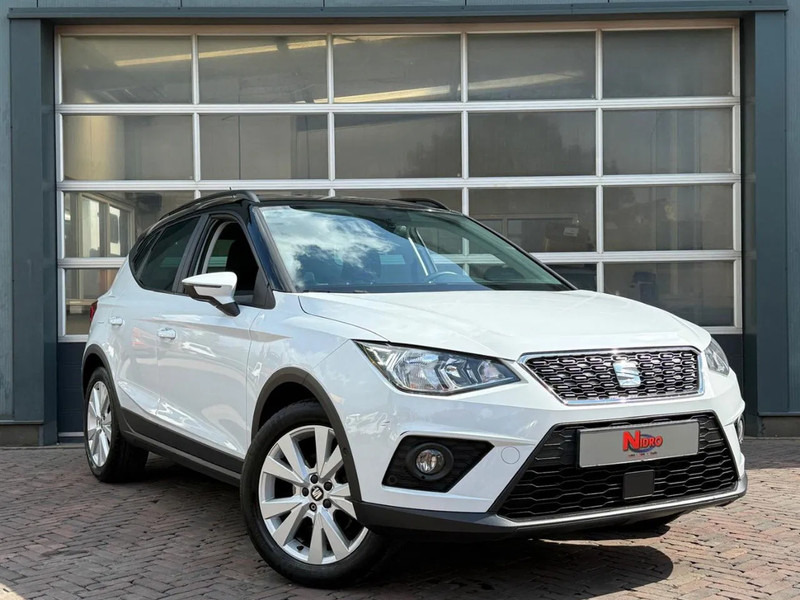 SEAT Arona 1.0 TSI Style Business Intense Carplay Dealeronderhouden Cruise Clima Navi Camera - SUV : 사진 1 SEAT Arona 1.0 TSI Style Business Intense Carplay Dealeronderhouden Cruise Clima Navi Camera - SUV : 사진 1