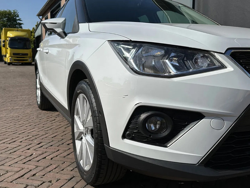 SEAT Arona 1.0 TSI Style Business Intense Dealeronderhouden Cruise Clima Navi Camera Parkeersensoren Lmv - 해치백 : 사진 4 SEAT Arona 1.0 TSI Style Business Intense Dealeronderhouden Cruise Clima Navi Camera Parkeersensoren Lmv - 해치백 : 사진 4
