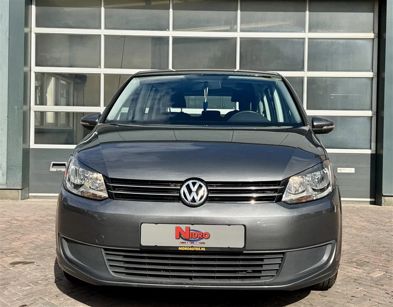 Volkswagen Touran 1.2 TSI 105pk 7 Pers LMV export - 차량 : 사진 5 Volkswagen Touran 1.2 TSI 105pk 7 Pers LMV export - 차량 : 사진 5