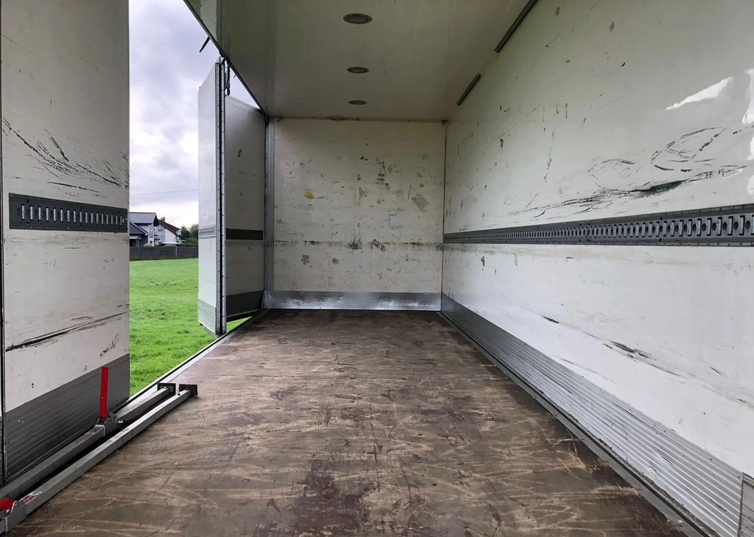 등온 트럭 MERCEDES-BENZ AXOR PRZEBIEG TYLKO 322000 KM!!!! : 사진 15 등온 트럭 MERCEDES-BENZ AXOR PRZEBIEG TYLKO 322000 KM!!!! : 사진 15