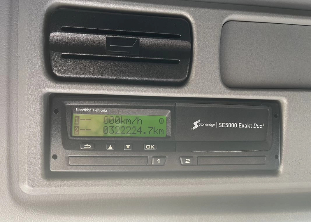 등온 트럭 MERCEDES-BENZ AXOR PRZEBIEG TYLKO 322000 KM!!!! : 사진 6 등온 트럭 MERCEDES-BENZ AXOR PRZEBIEG TYLKO 322000 KM!!!! : 사진 6