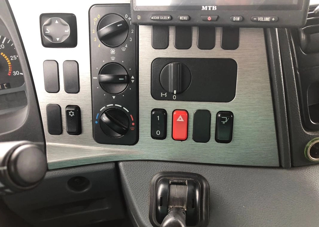 등온 트럭 MERCEDES-BENZ AXOR PRZEBIEG TYLKO 322000 KM!!!! : 사진 18 등온 트럭 MERCEDES-BENZ AXOR PRZEBIEG TYLKO 322000 KM!!!! : 사진 18