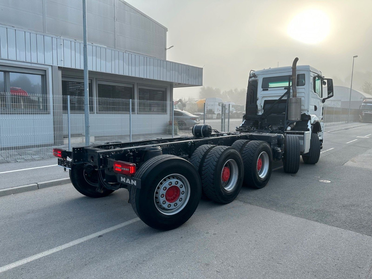MAN TGS 50.510 10X4-6 BL CH - 캡 새시 트럭 : 사진 5 MAN TGS 50.510 10X4-6 BL CH - 캡 새시 트럭 : 사진 5