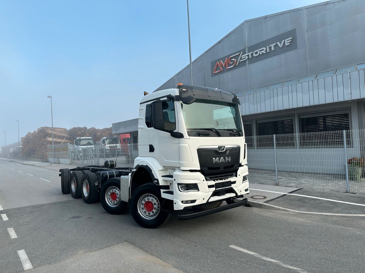 MAN TGS 50.510 10X4-6 BL CH - 캡 새시 트럭 : 사진 2 MAN TGS 50.510 10X4-6 BL CH - 캡 새시 트럭 : 사진 2