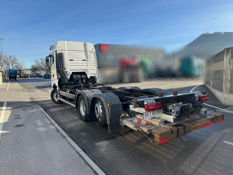 MAN TGX 26.520 6X2-4 LL klima intarder Led - 캡 새시 트럭 : 사진 3 MAN TGX 26.520 6X2-4 LL klima intarder Led - 캡 새시 트럭 : 사진 3