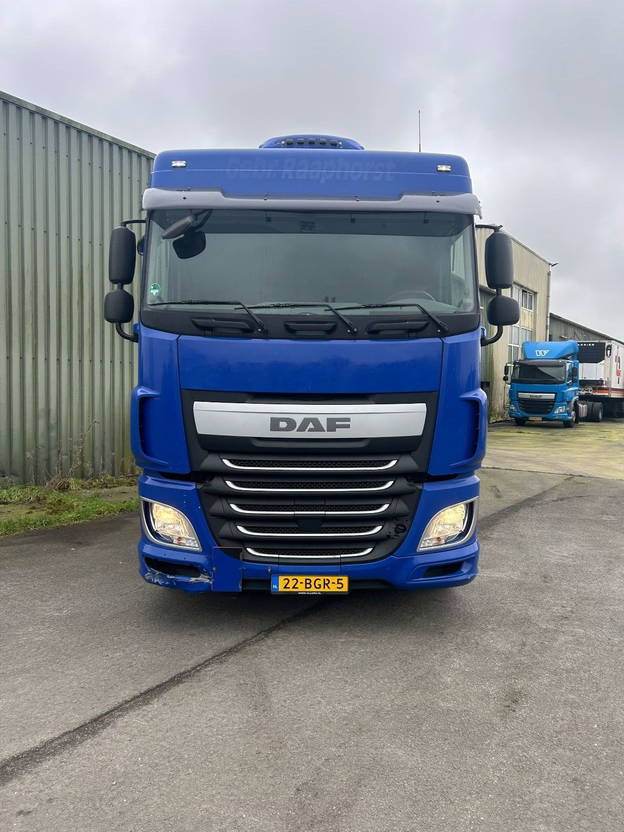 DAF XF 440 XF440 Space Cab ADR Compressor - 트랙터 유닛 : 사진 2 DAF XF 440 XF440 Space Cab ADR Compressor - 트랙터 유닛 : 사진 2