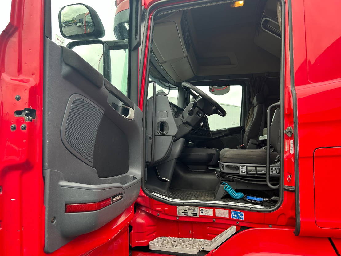 Scania R580 V8 R580 v8 Topline Retarder Full Airsuspension Double Glass - 트랙터 유닛 : 사진 4 Scania R580 V8 R580 v8 Topline Retarder Full Airsuspension Double Glass - 트랙터 유닛 : 사진 4