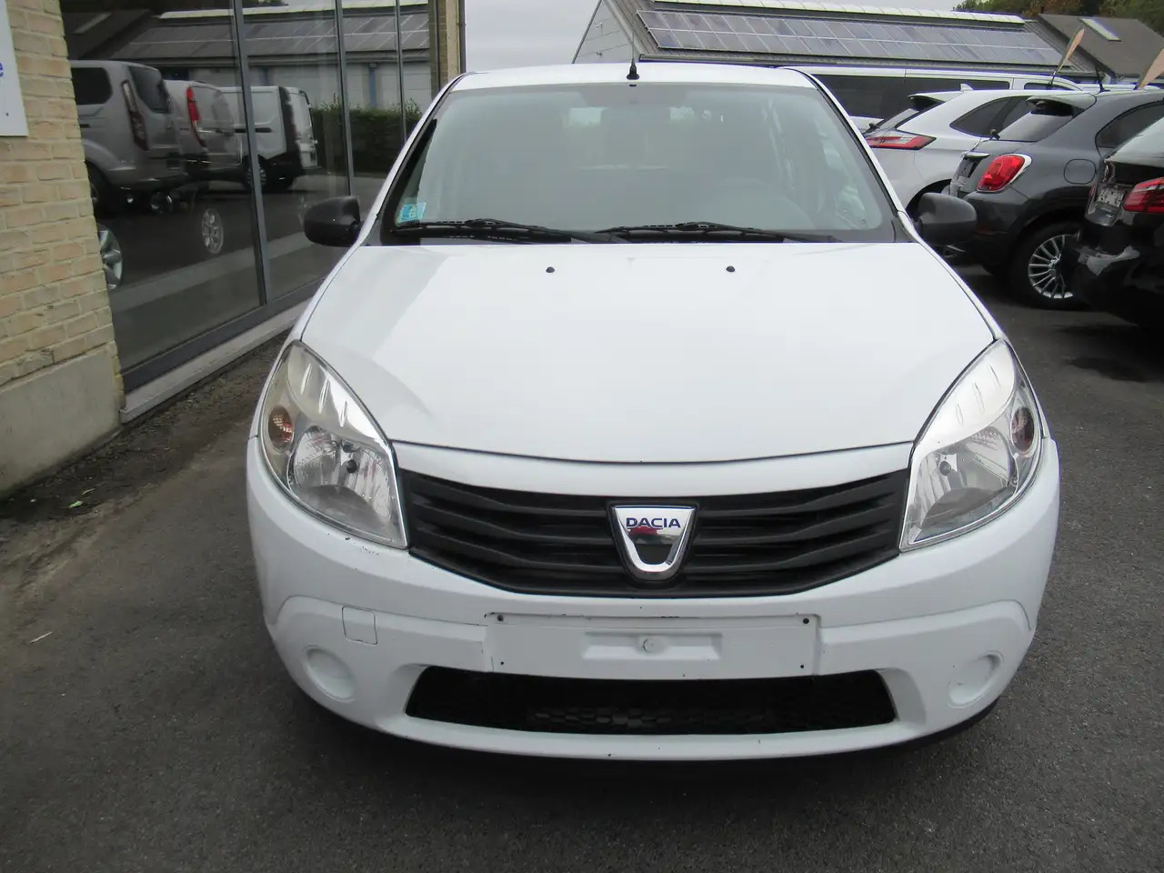 Dacia Sandero Sandero 1.2i Ambiance - 차량 : 사진 3 Dacia Sandero Sandero 1.2i Ambiance - 차량 : 사진 3