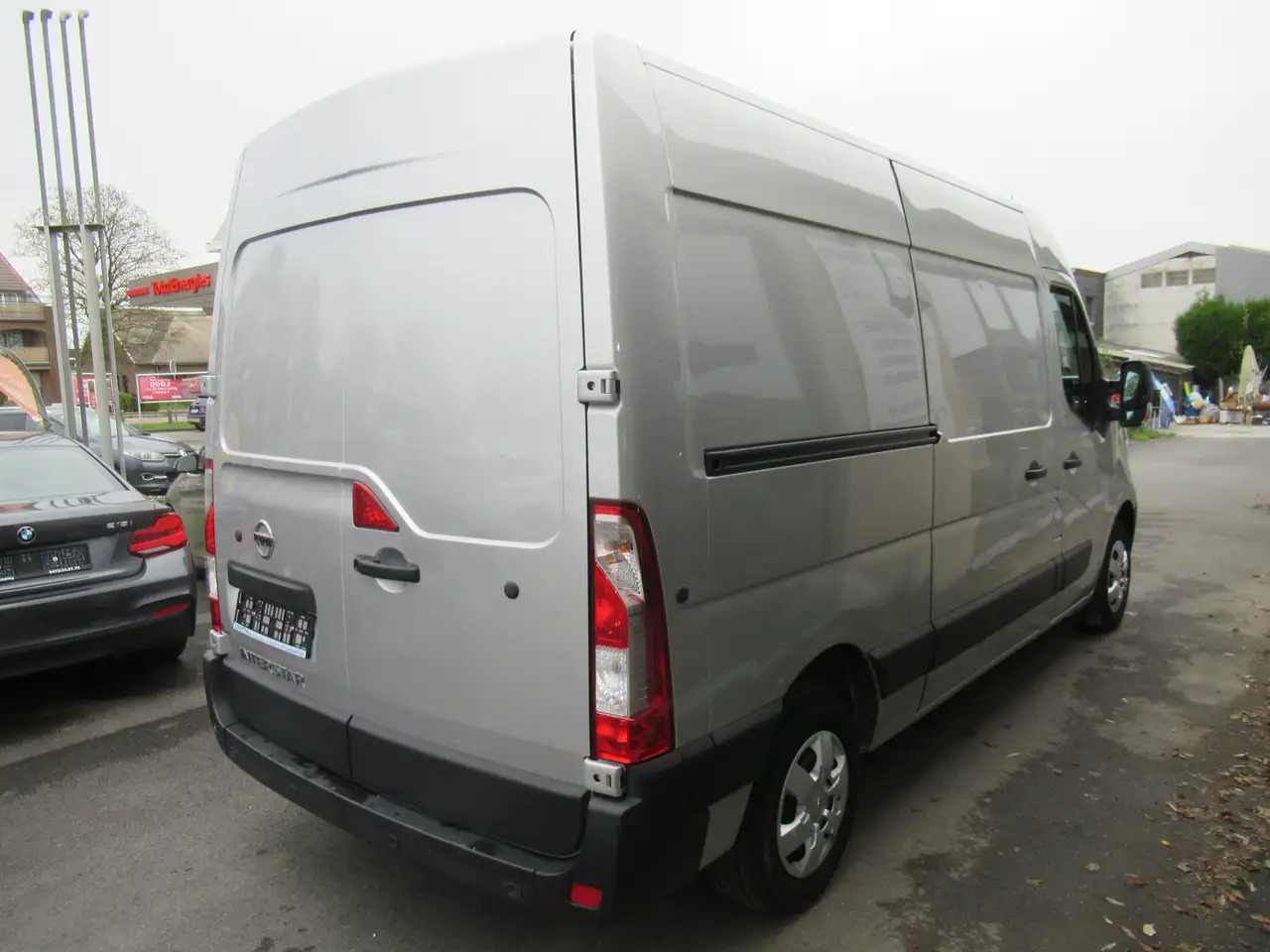 Nissan Interstar L2H2 clim navi 16500€+tva/btw - 패널 밴 : 사진 2 Nissan Interstar L2H2 clim navi 16500€+tva/btw - 패널 밴 : 사진 2