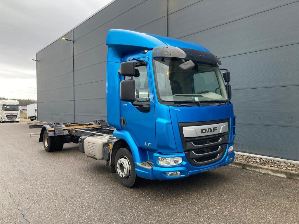 DAF LF 210 FA Standheizung / 5.00m Rd / 7.490kg - 커튼사이더 트럭 : 사진 1 DAF LF 210 FA Standheizung / 5.00m Rd / 7.490kg - 커튼사이더 트럭 : 사진 1