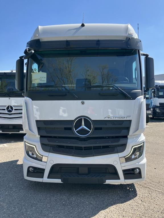 Mercedes-Benz Actros 1851 LS 4x2 - 트랙터 유닛 : 사진 2 Mercedes-Benz Actros 1851 LS 4x2 - 트랙터 유닛 : 사진 2