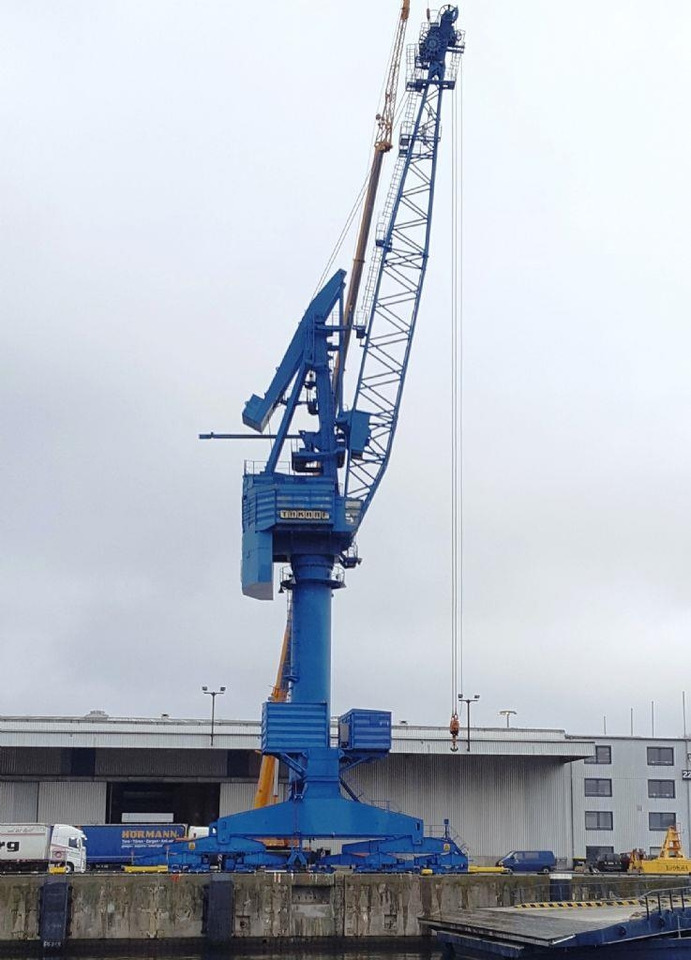 Takraf PDK - 로딩 램프 : 사진 1 Takraf PDK - 로딩 램프 : 사진 1